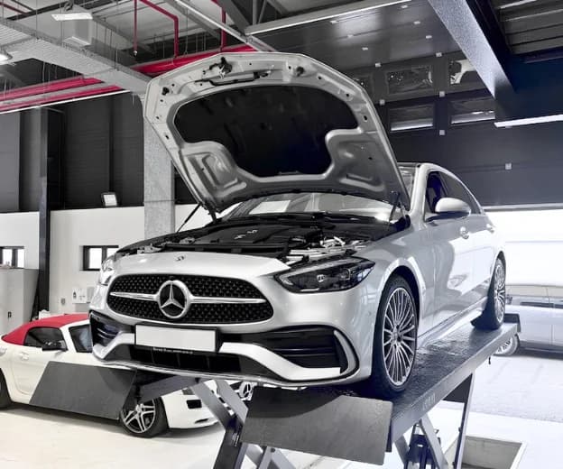 Mercedes C-Class service center Dubai